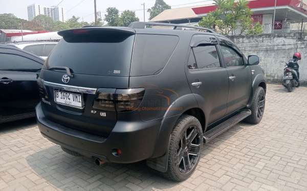 TOYOTA FORTUNER