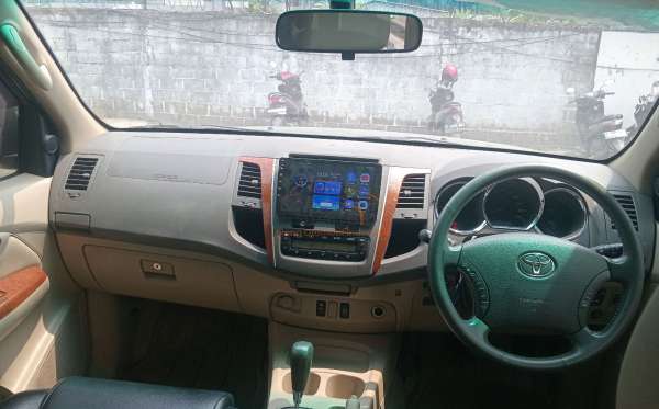 TOYOTA FORTUNER
