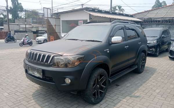 TOYOTA FORTUNER