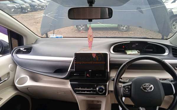 TOYOTA SIENTA 1.5V