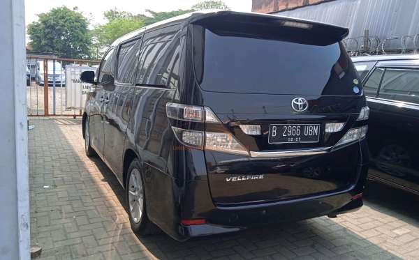 TOYOTA VELLFIRE 2.4