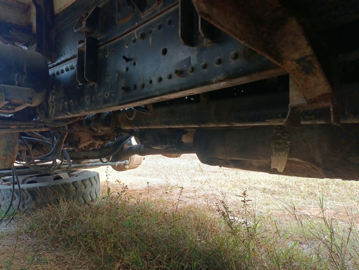MERCEDES BENZ AXOR  2528C