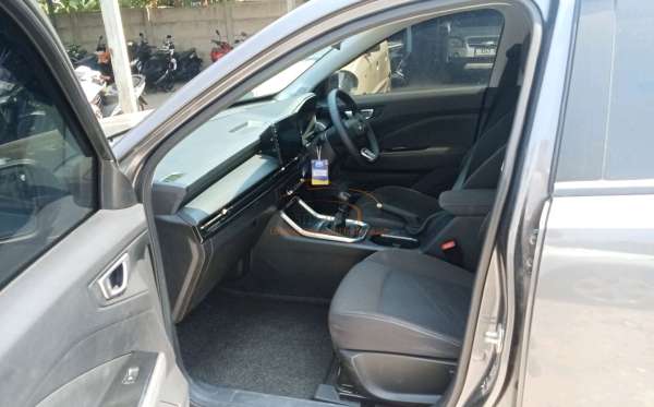 WULING ALVEZ 1.5