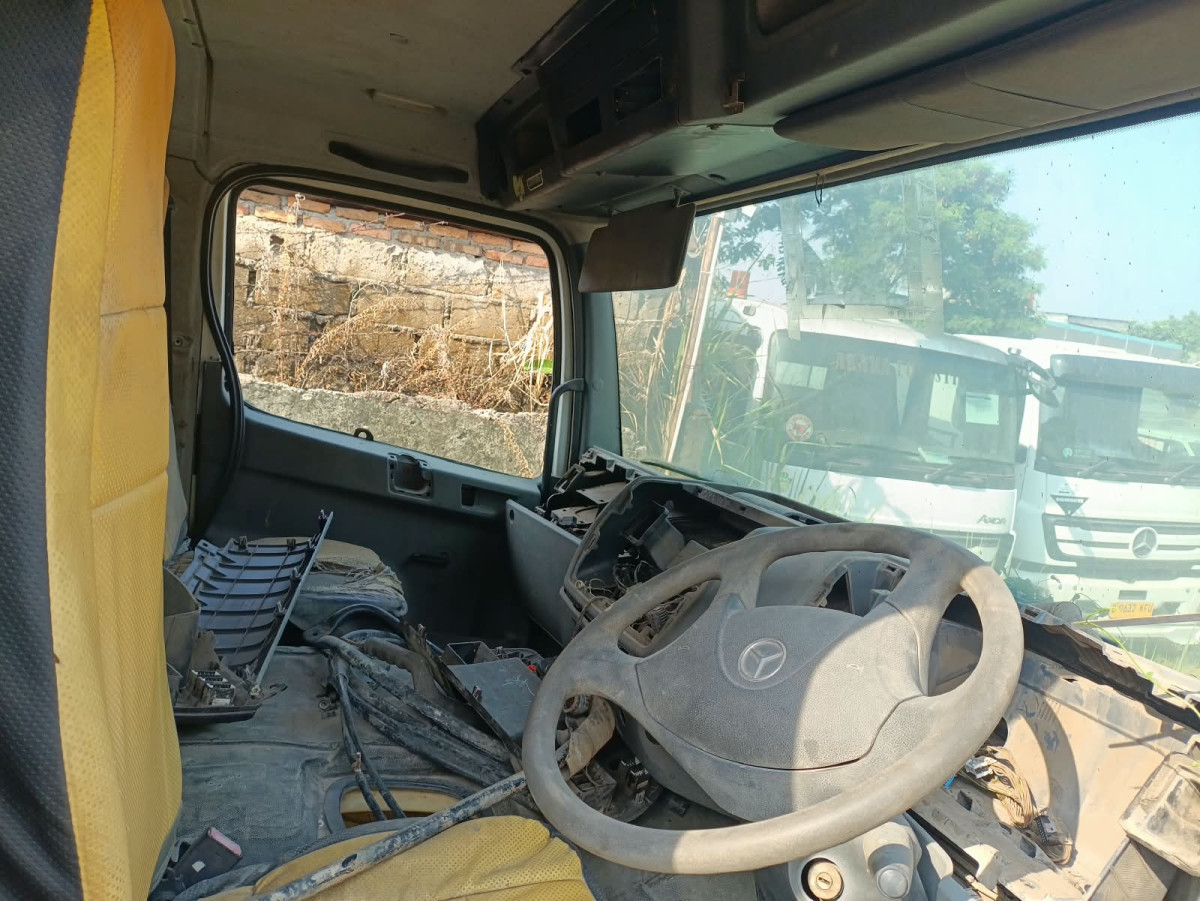 MERCEDES BENZ  AXOR  2528C