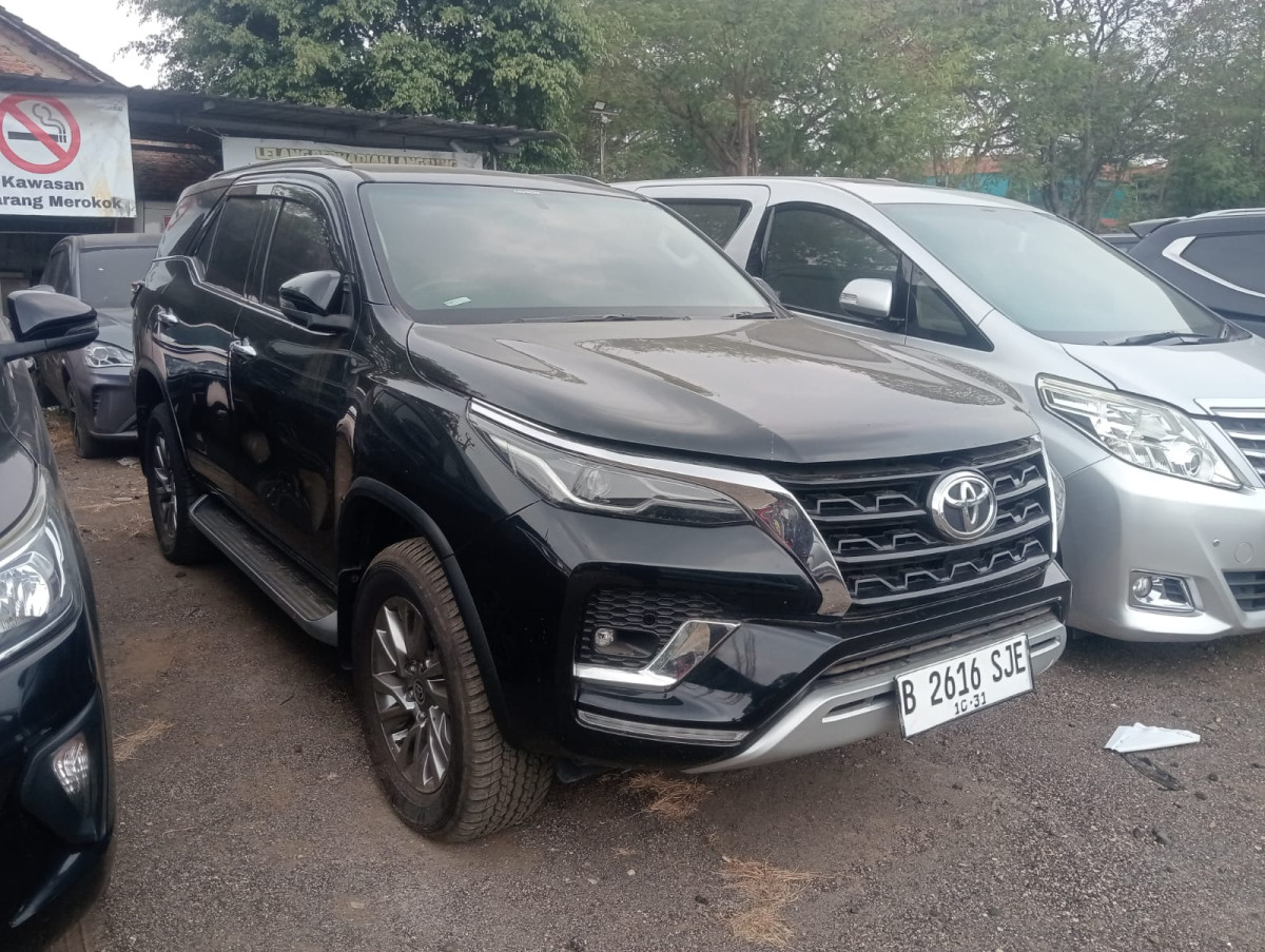 TOYOTA FORTUNER 2.4 VRZ