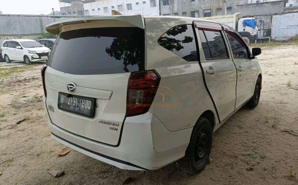 DAIHATSU SIGRA D