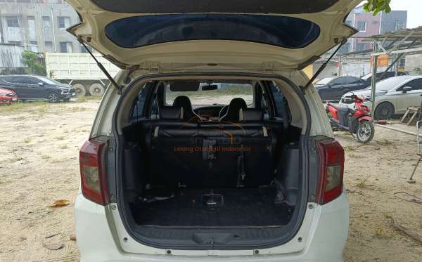 DAIHATSU SIGRA D