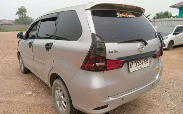 DAIHATSU XENIA R