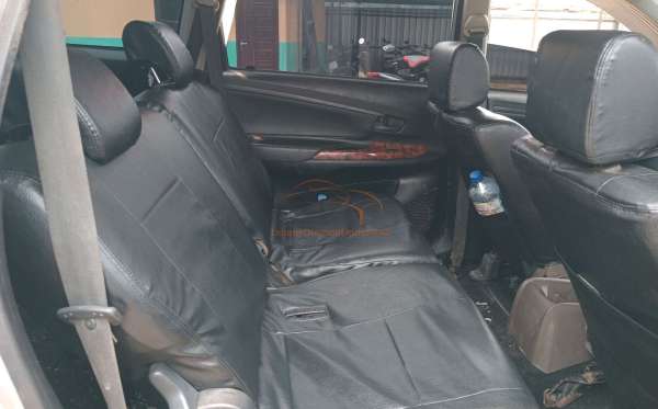 DAIHATSU XENIA R