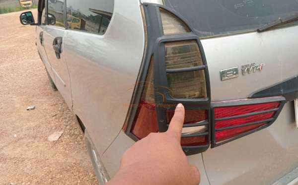 DAIHATSU XENIA R