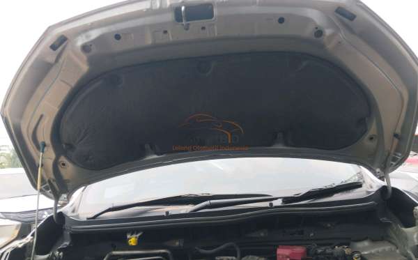 DAIHATSU XENIA