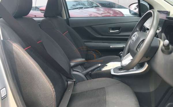 DAIHATSU XENIA