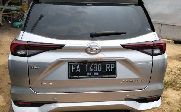 DAIHATSU XENIA