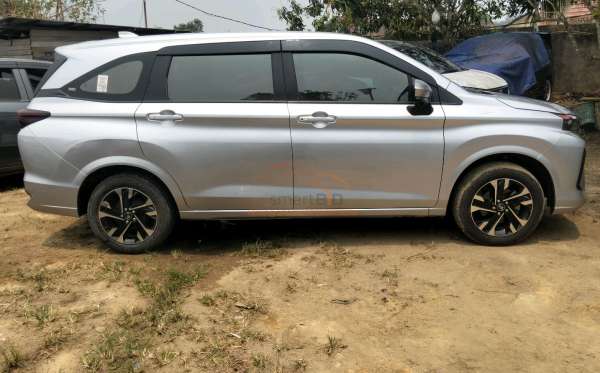 DAIHATSU XENIA