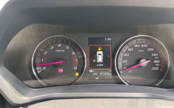 DAIHATSU XENIA