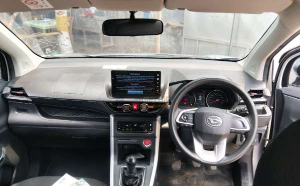 DAIHATSU XENIA