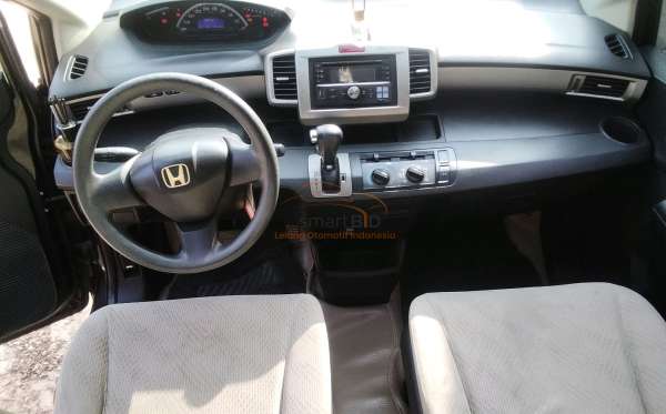 HONDA FREED GB3 1.5 S