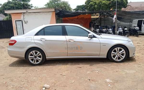 MERCEDES BENZ E 250 CGI