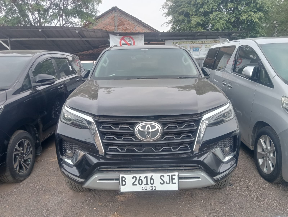 TOYOTA FORTUNER 2.4 VRZ