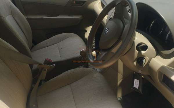 SUZUKI ERTIGA DX