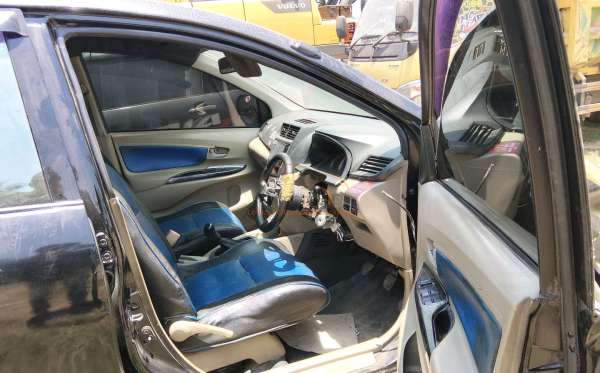 TOYOTA AVANZA 1.3 G