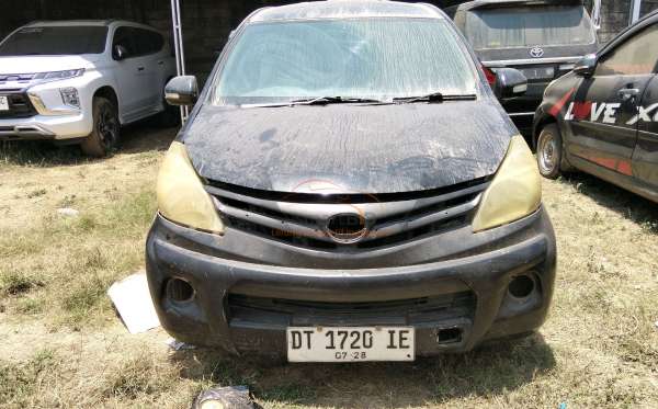TOYOTA AVANZA 1.3 G