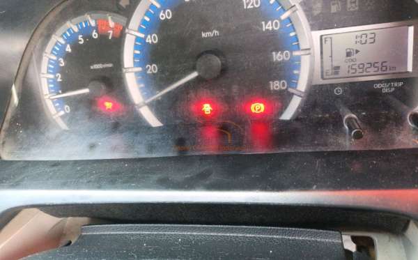 TOYOTA AVANZA