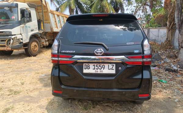 TOYOTA AVANZA