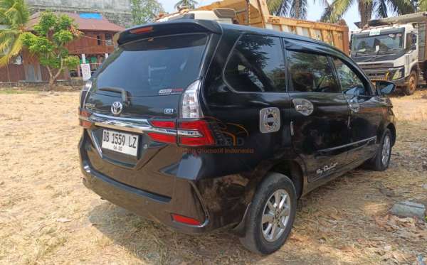 TOYOTA AVANZA