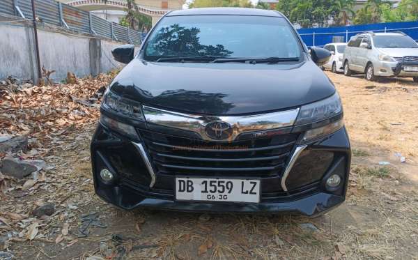 TOYOTA AVANZA