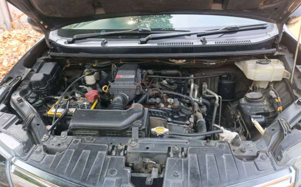 TOYOTA AVANZA