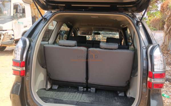 TOYOTA AVANZA