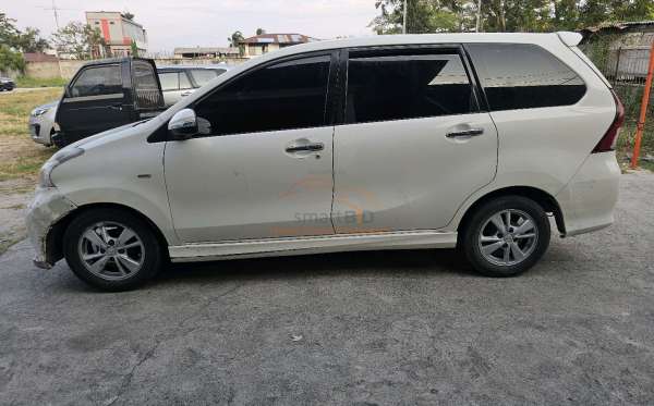 TOYOTA AVANZA
