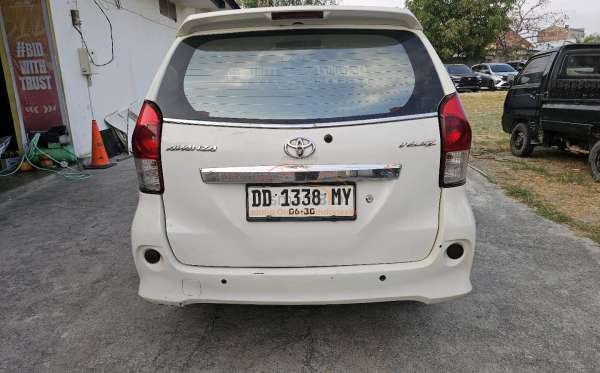 TOYOTA AVANZA