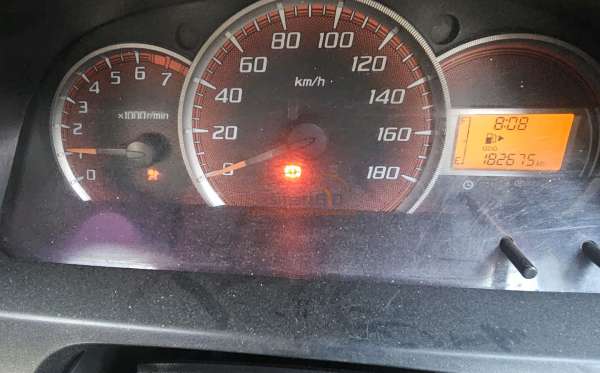 TOYOTA AVANZA