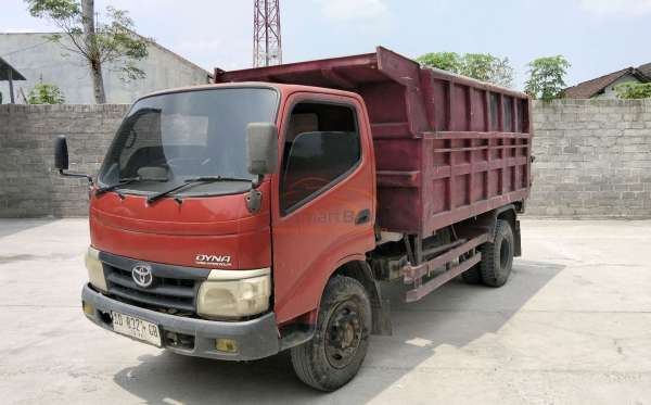 TOYOTA DYNA 130 HT