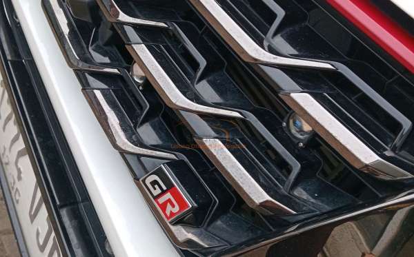 TOYOTA FORTUNER 2.4 VRZ