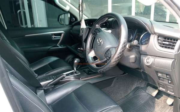 TOYOTA FORTUNER 2.4 VRZ