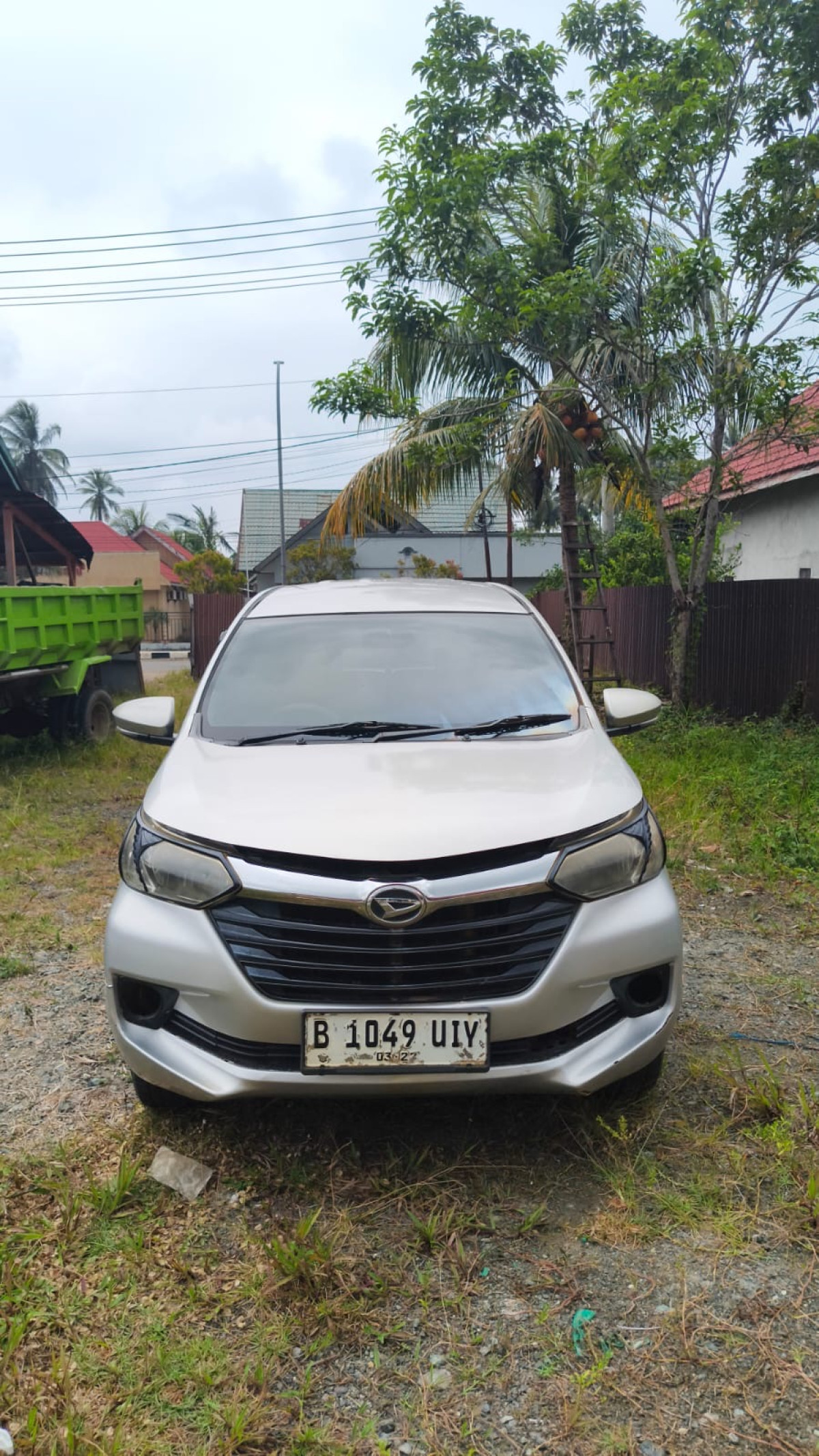 DAIHATSU XENIA  R