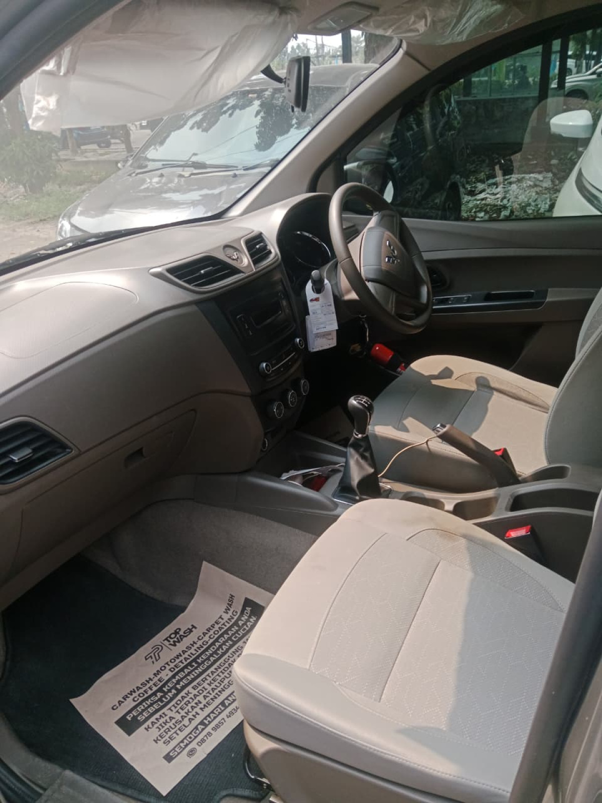 WULING CONFERO