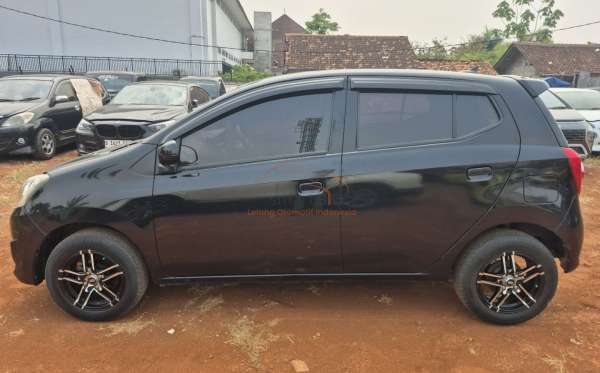 DAIHATSU  AYLA  1.0 M