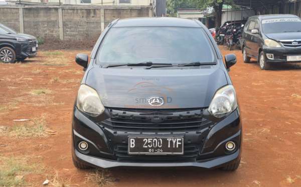 DAIHATSU  AYLA  1.0 M
