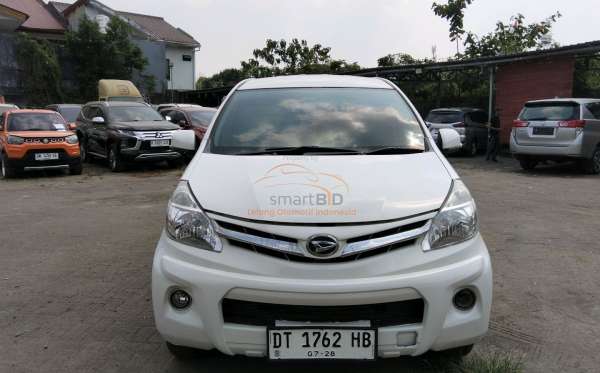 DAIHATSU  XENIA