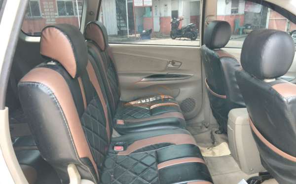 DAIHATSU  XENIA