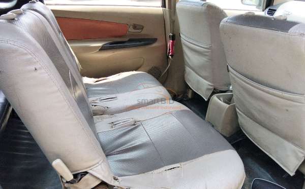 DAIHATSU XENIA