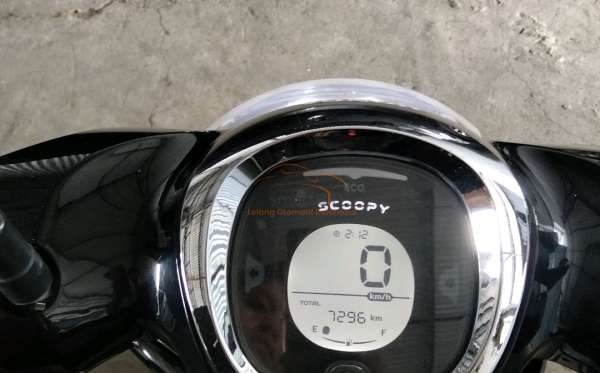 HONDA  SCOOPY
