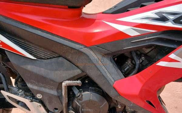 HONDA SONIC 150 R