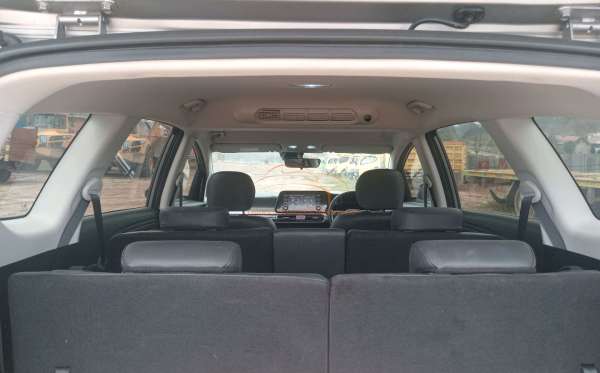 HYUNDAI STARGAZER