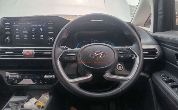 HYUNDAI STARGAZER