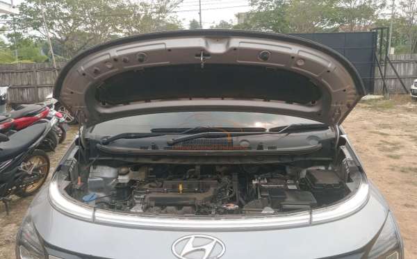 HYUNDAI STARGAZER
